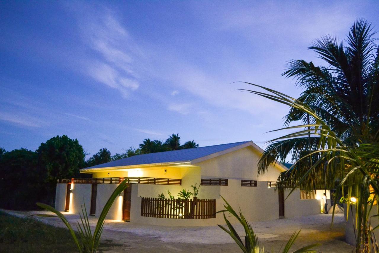 Tme Retreats Dhigurah Hotel Dhigurah  Exterior photo