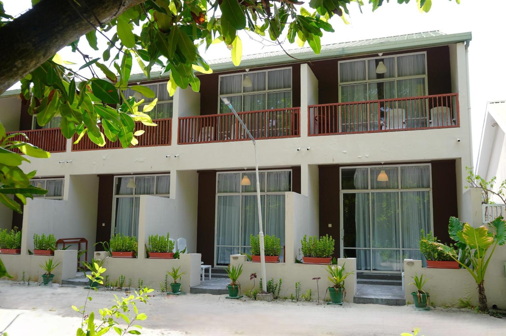 Tme Retreats Dhigurah Hotel Dhigurah  Exterior photo