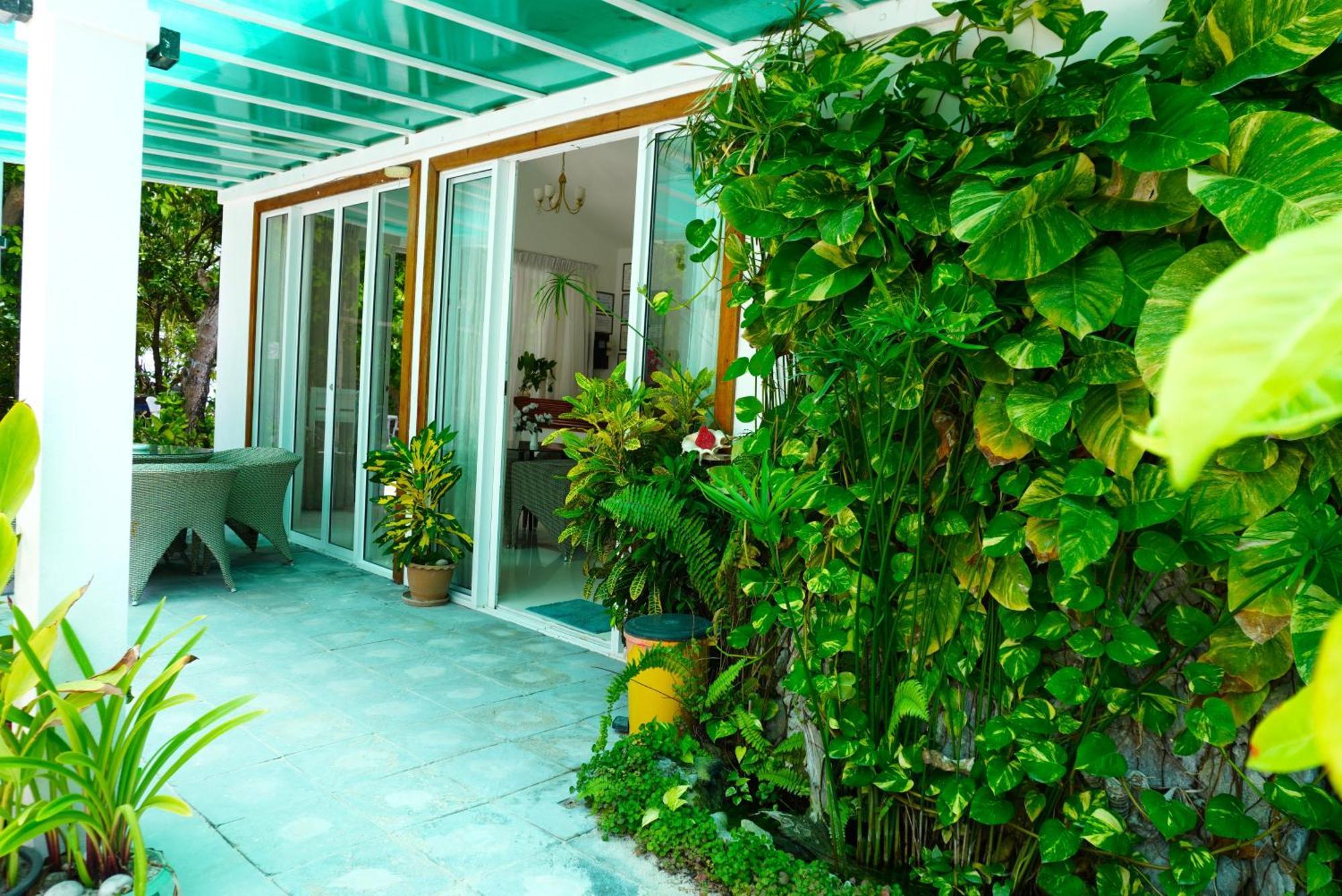 Tme Retreats Dhigurah Hotel Dhigurah  Exterior photo